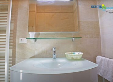 Estate Riomaggiore Theros